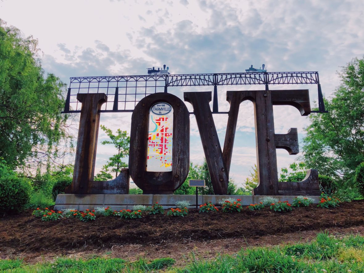 farmville love sign