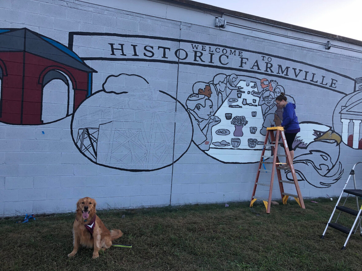 historic farmvillle mural