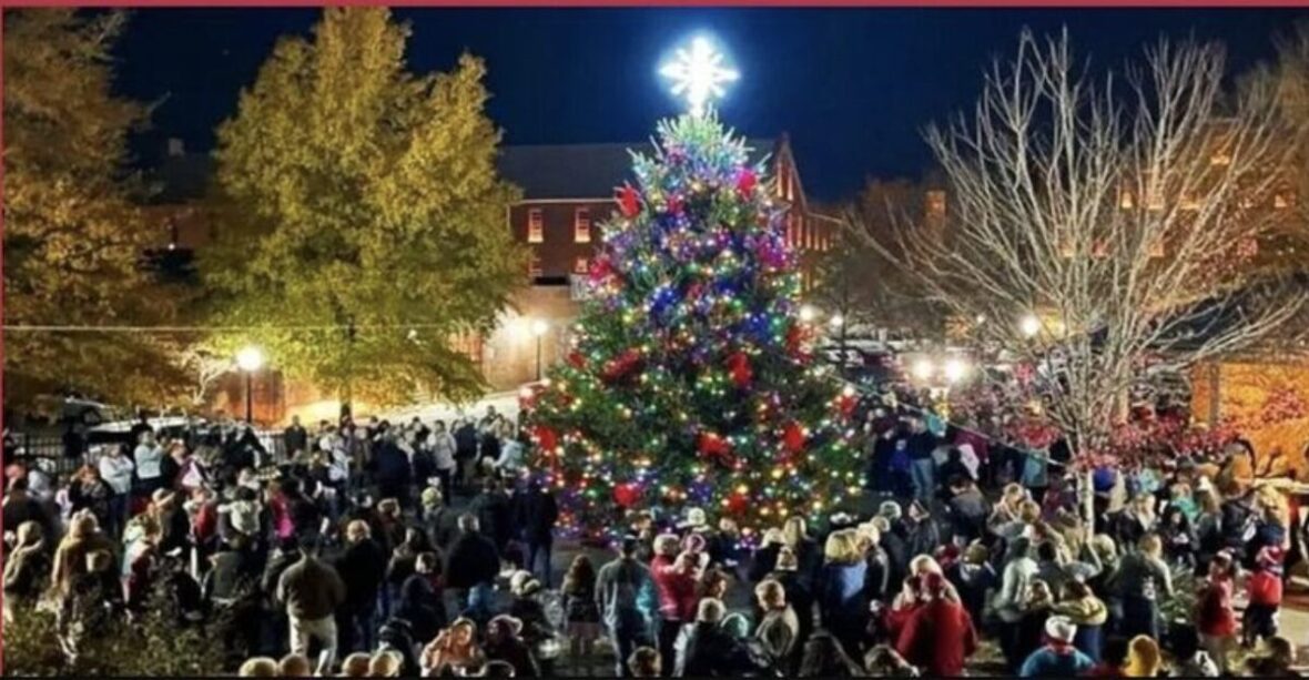 Farmville Annual Christmas Tree Lighting